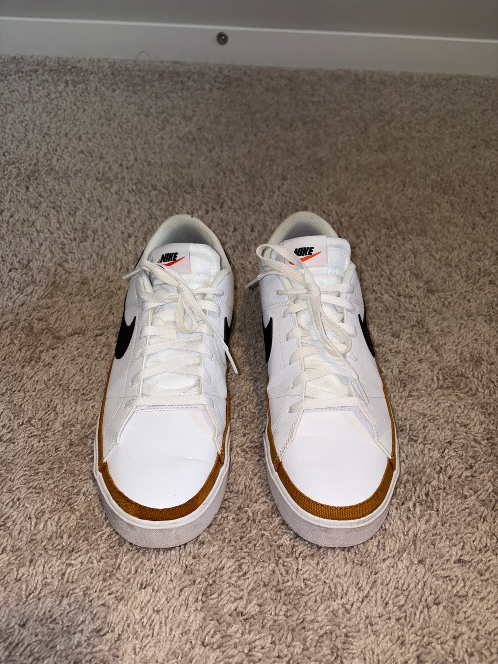 Nike Court Legacy Mid sneakers